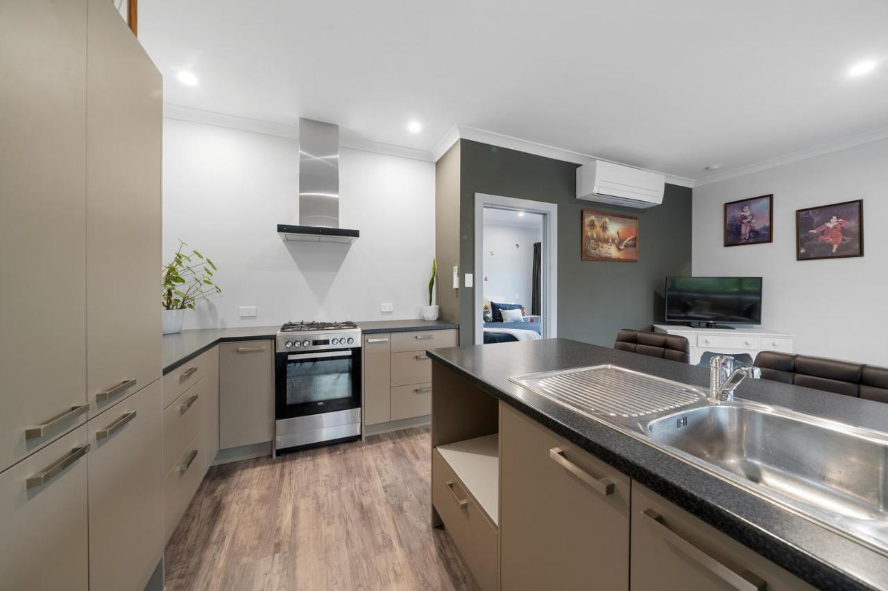 Orange Blossom Cottage - Greytown Holiday Home Bagian luar foto